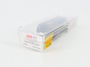 N Scale Micro-Trains 87020 NKP Nickel Plate Road 33' 2-Bay Hopper 33324 RTR