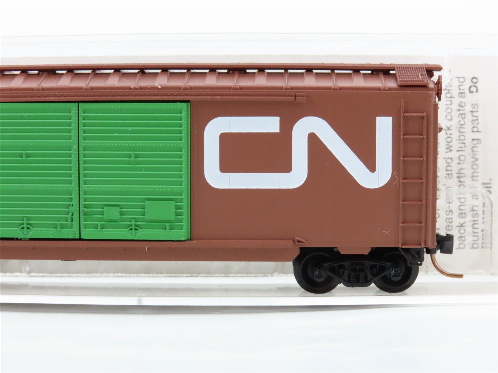 N Scale Micro-Trains 23070 CN Canadian National 40' Box Car 583776 RTR