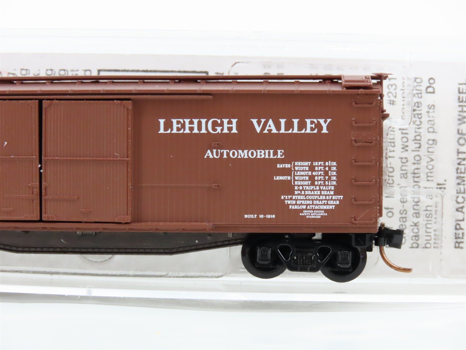 N Scale Micro-Trains 41020 LV Lehigh Valley 40' Wood Box Car 79003 RTR