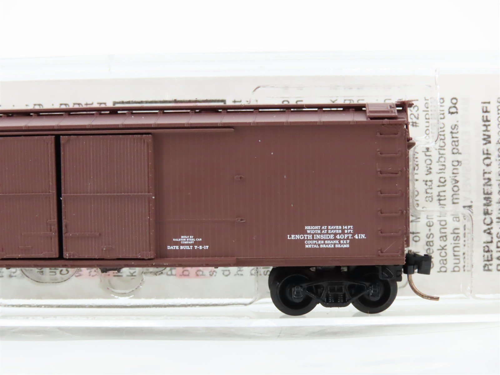 N Scale Micro-Trains 41010 UP Union Pacific 40' Double-Sheathed Wood Box Car RTR