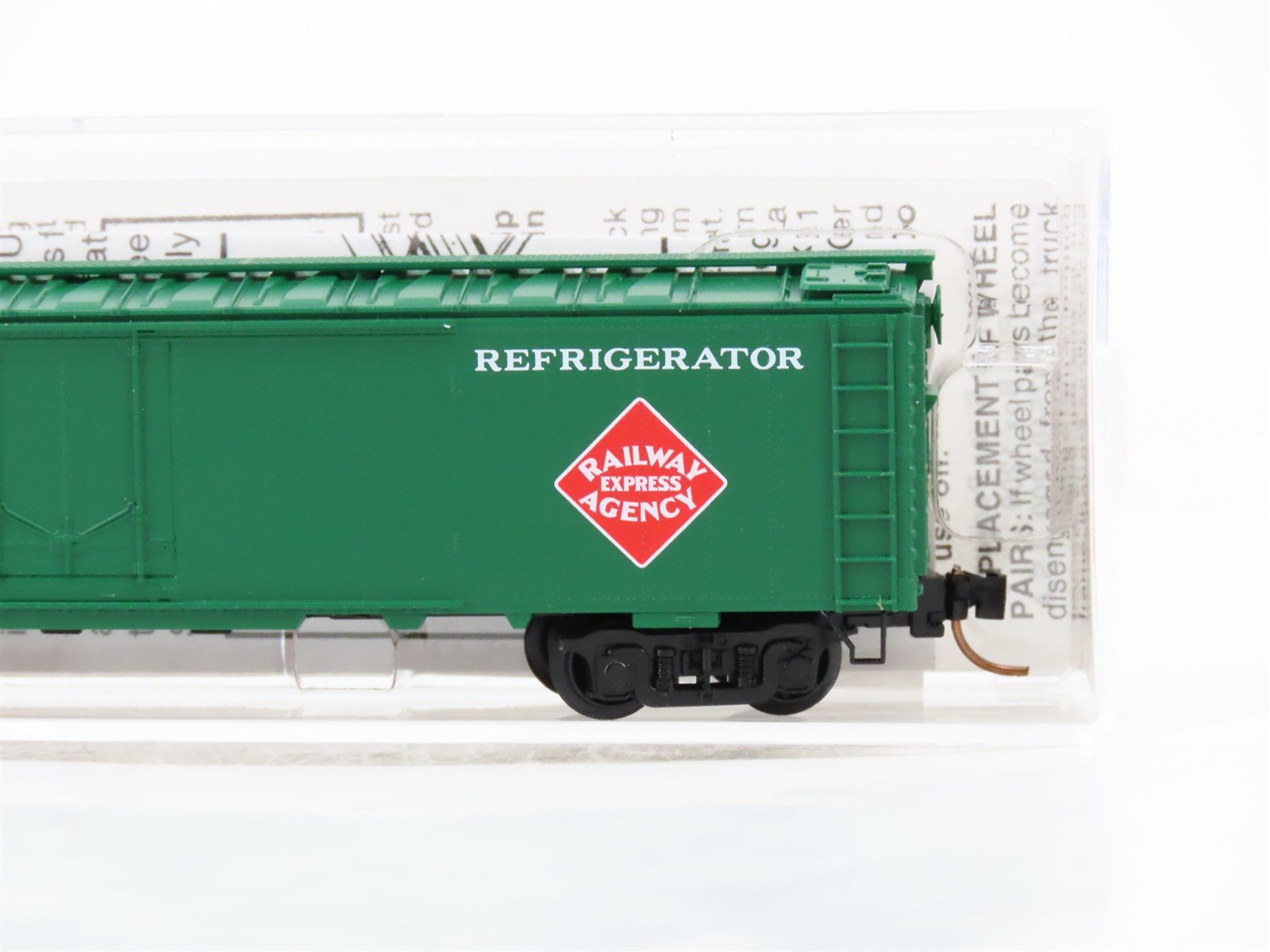 N Scale Micro-Trains 52010 REX Railway Express Agency 52' Express Reefer RTR