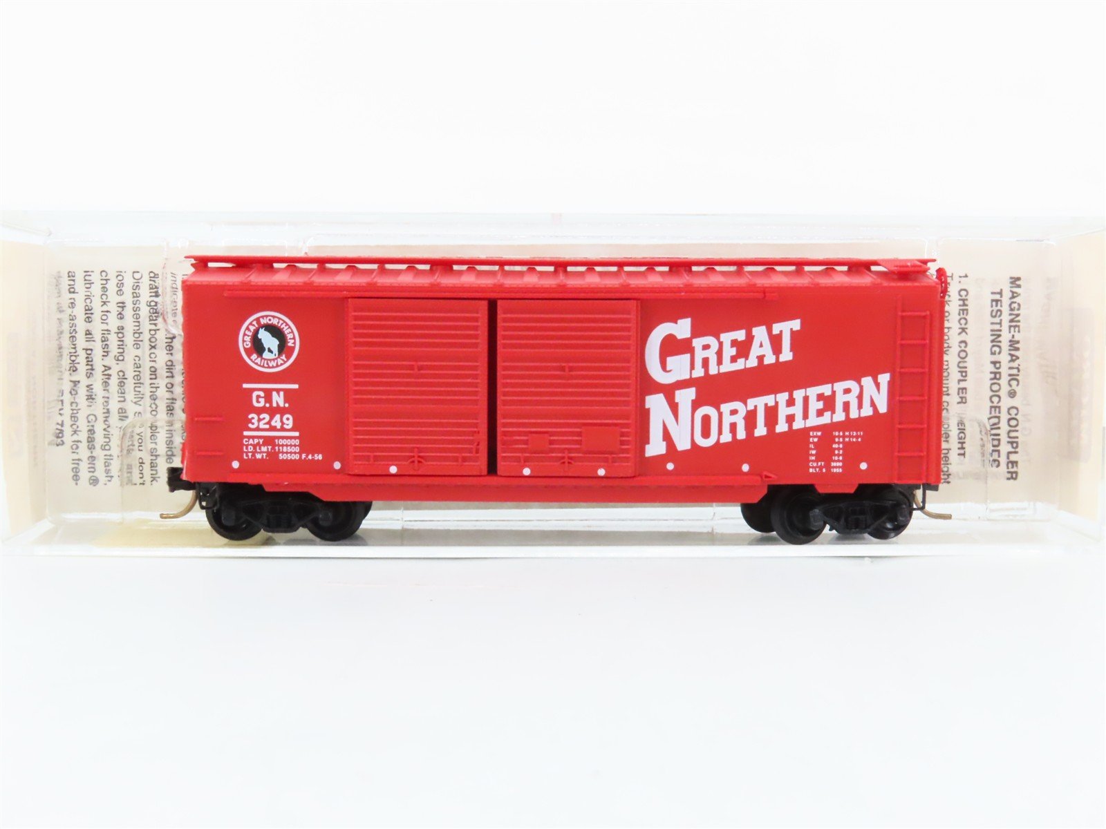 N Scale Micro-Trains 23200 GN Great Northern 40' Box Car 3249 RTR
