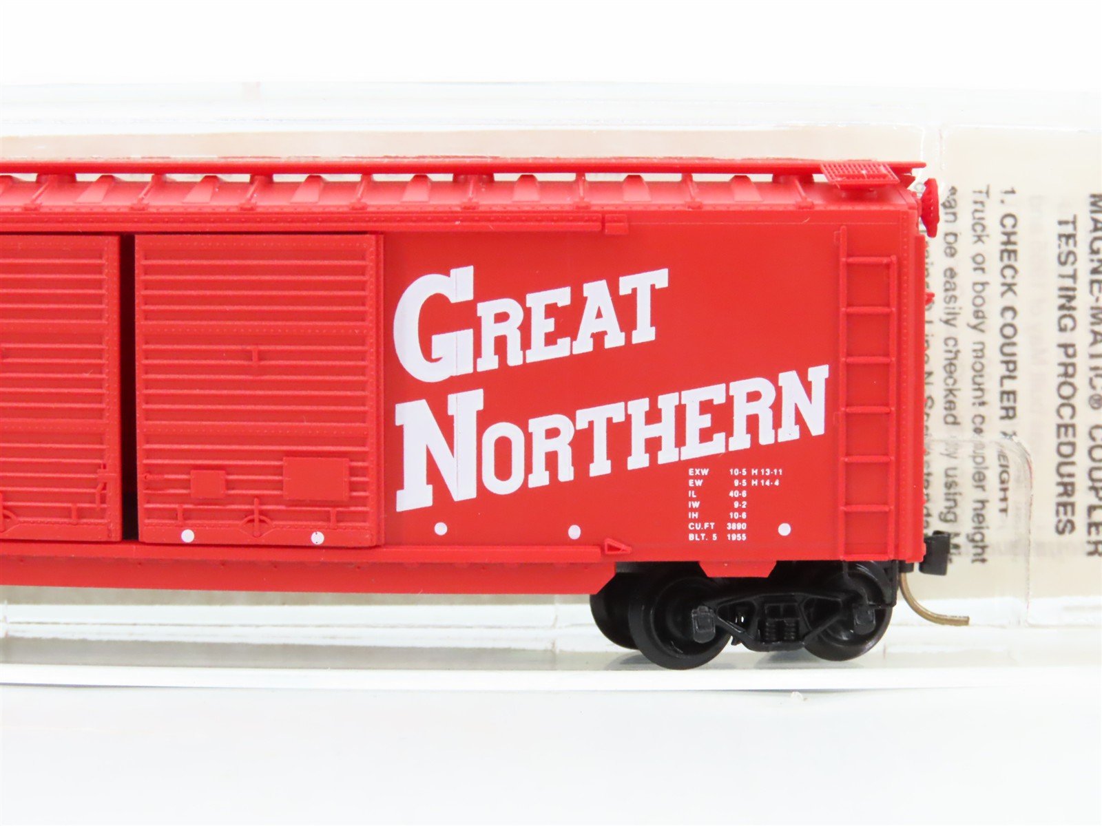N Scale Micro-Trains 23200 GN Great Northern 40' Box Car 3249 RTR