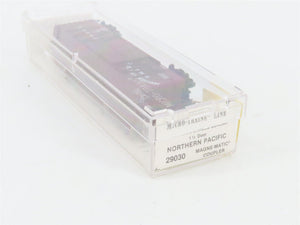 N Scale Micro-Trains 29030 NP Northern Pacific 40' Box Car 8002 RTR