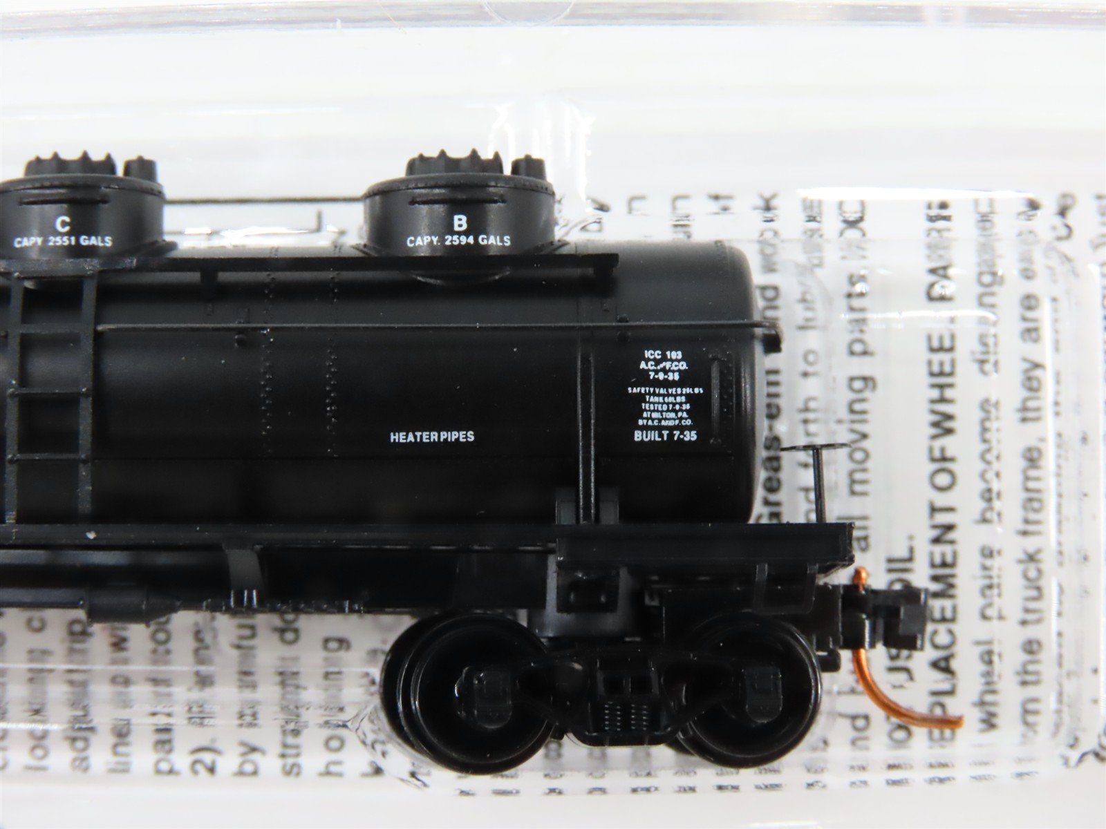 N Scale Micro-Trains 06600070 SHPX Shippers' Tank Line Corp. 3-Dome Tank Car RTR