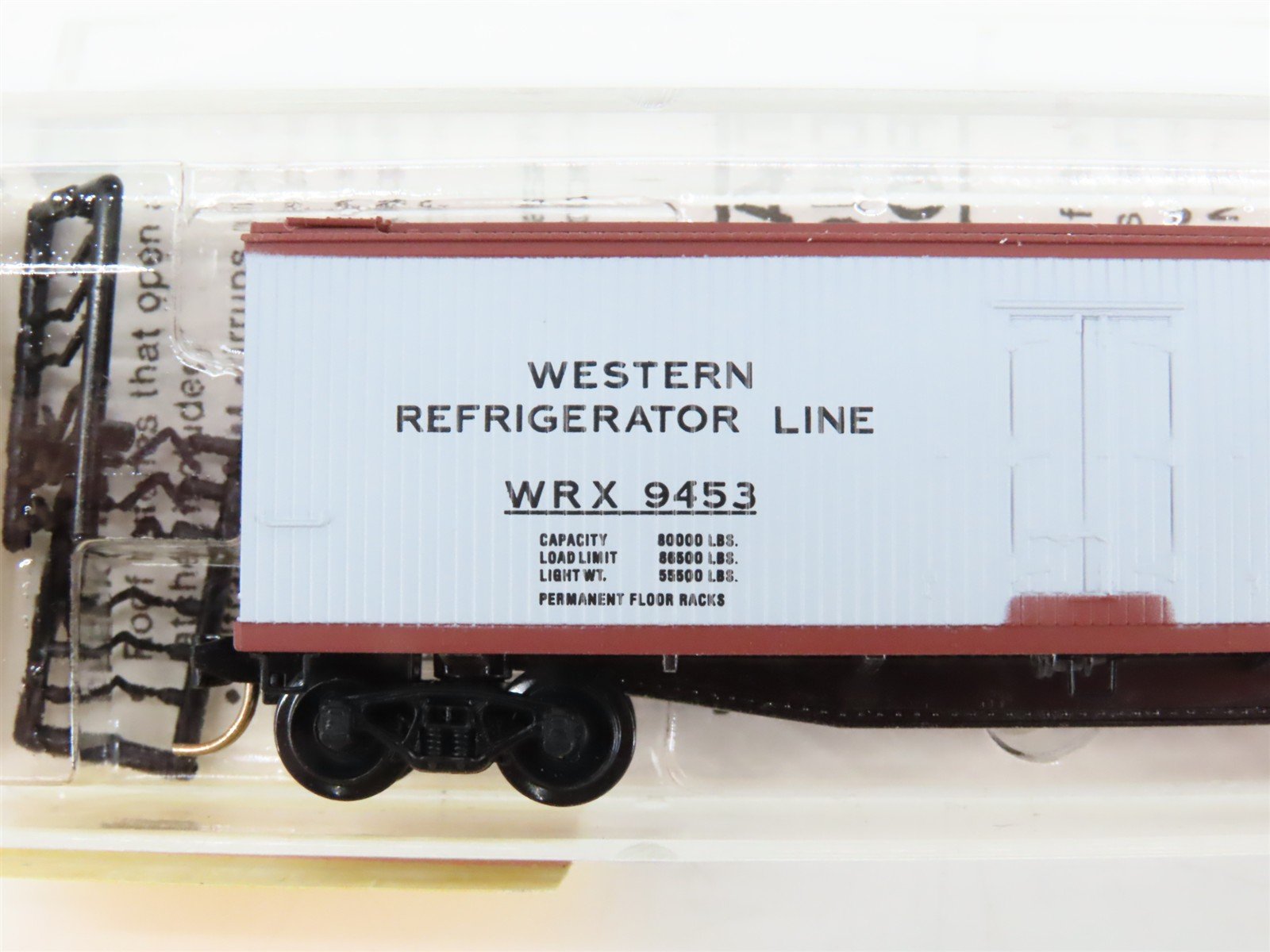 N Scale Micro-Trains 49320 WRX Western Refrigerator Line 40' Reefer 9453 RTR