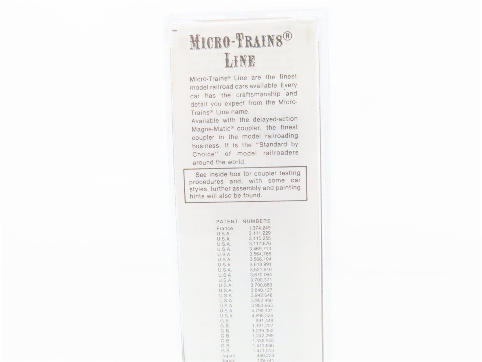 N Scale Micro-Trains 22040 NP Northern Pacific 40' Box Car 8289 RTR