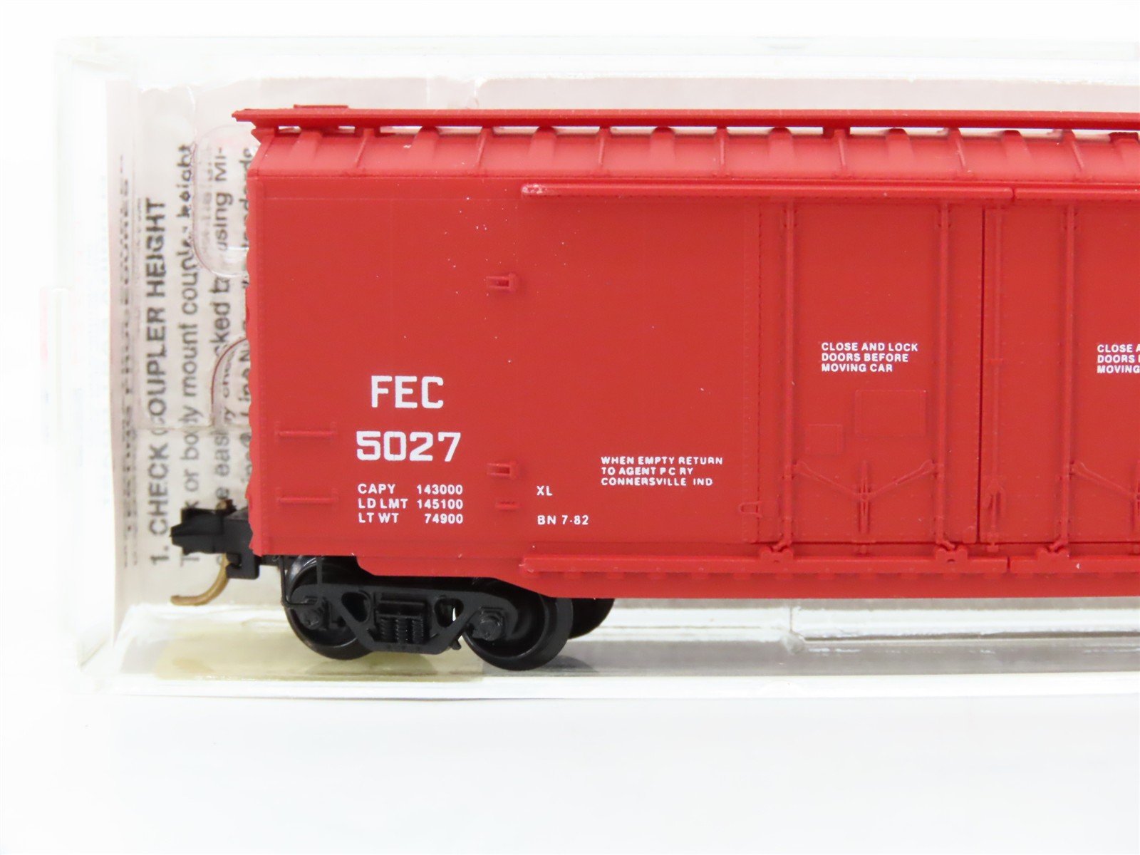N Scale Micro-Trains 36060 FEC Florida East Coast 50' Box Car 5027 RTR