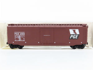 N Scale Micro-Trains 32260 PGE Pacific Great Eastern 50' Box Car 4582 RTR