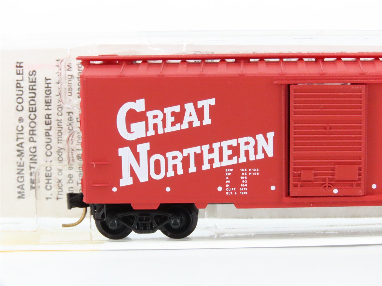 N Scale Micro-Trains 20186 GN Great Northern 40' Box Car 19617 RTR