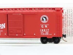 N Scale Micro-Trains 20186 GN Great Northern 40' Box Car 19617 RTR