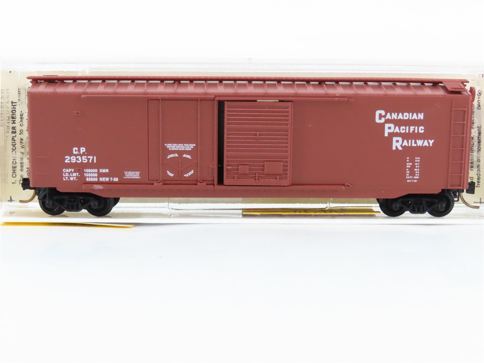 N Scale Micro-Trains 33090 CP Canadian Pacific 40' Box Car 293571 RTR