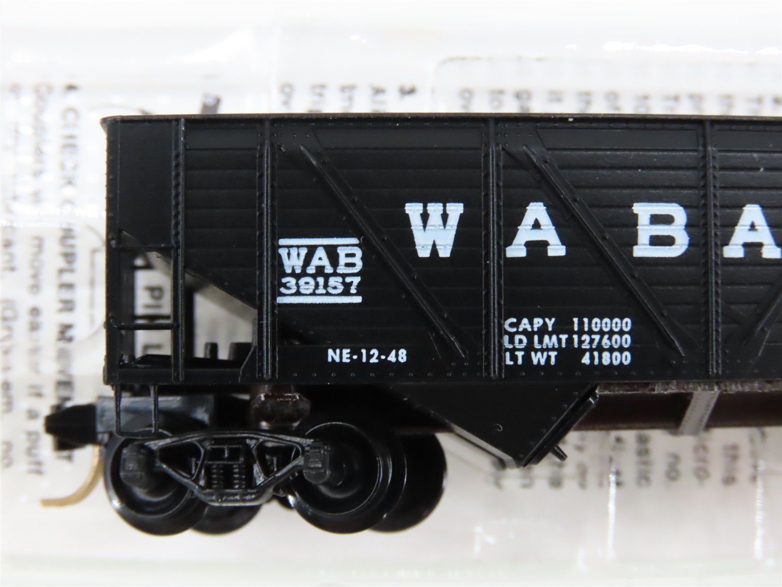 N Scale Micro-Trains 57060 WAB Wabash 33' 2-Bay Hopper 39157 RTR