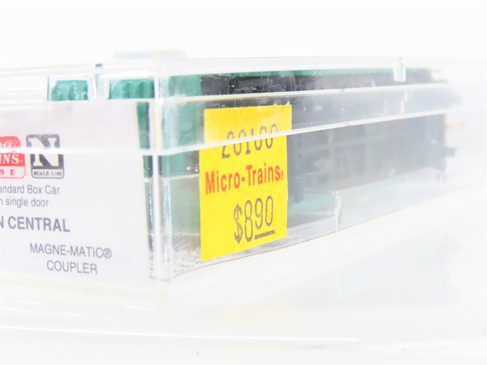 N Scale Micro-Trains 20160 PC Penn Central 40' Box Car 103601 RTR