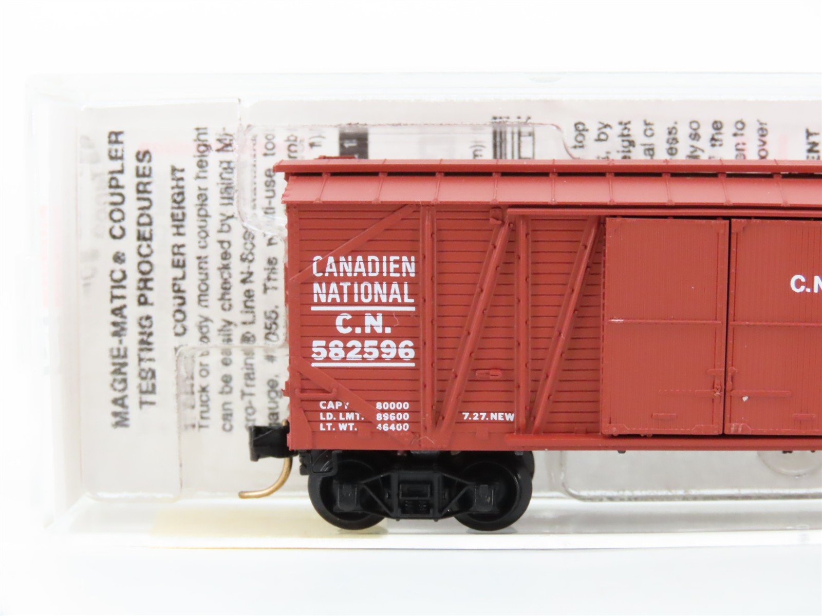 N Scale Micro-Trains 29070 CN Canadian National 40' Outside Braced Box Car RTR