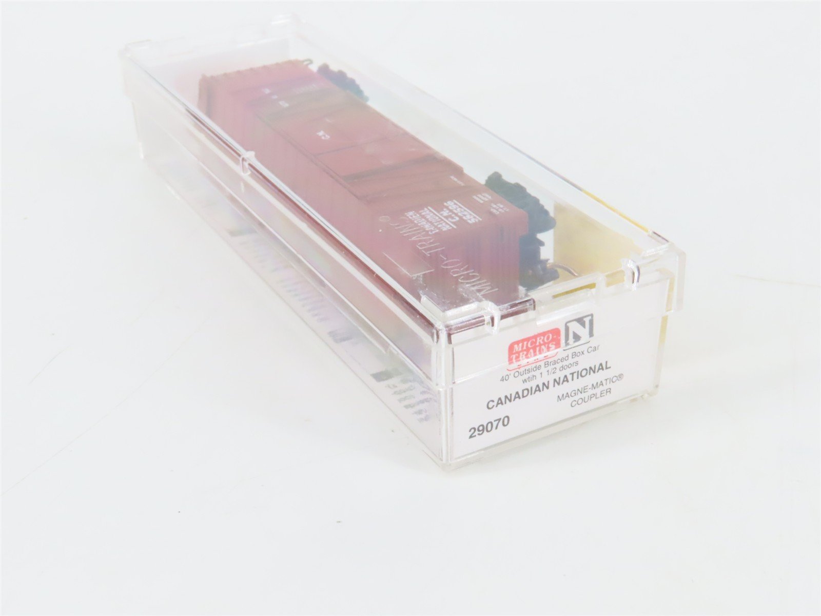 N Scale Micro-Trains 29070 CN Canadian National 40' Outside Braced Box Car RTR