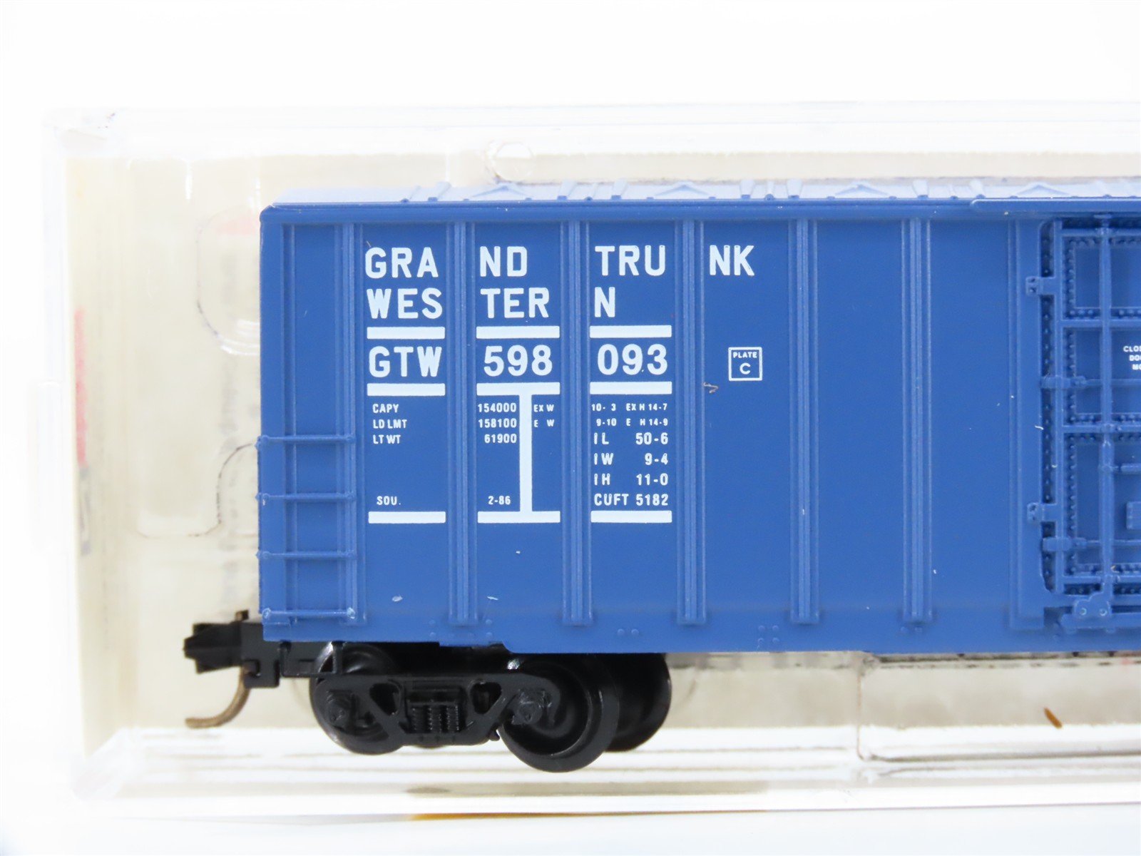 N Scale Micro-Trains 27220 GTW Grand Trunk Western 50' Plug Door Box Car RTR
