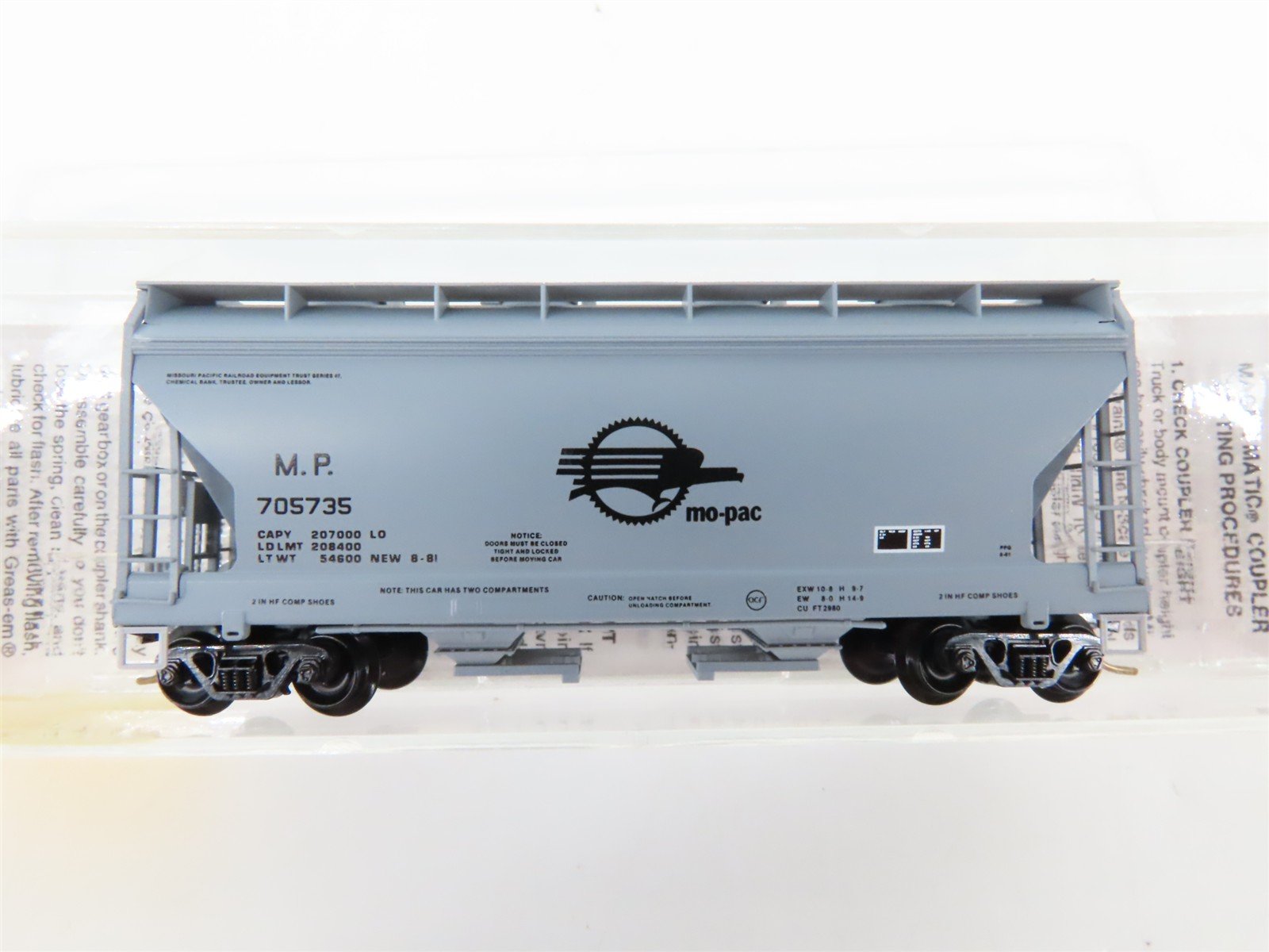 N Scale Micro-Trains 92030 MP Missouri Pacific 2-Bay Covered Hopper 705735 RTR