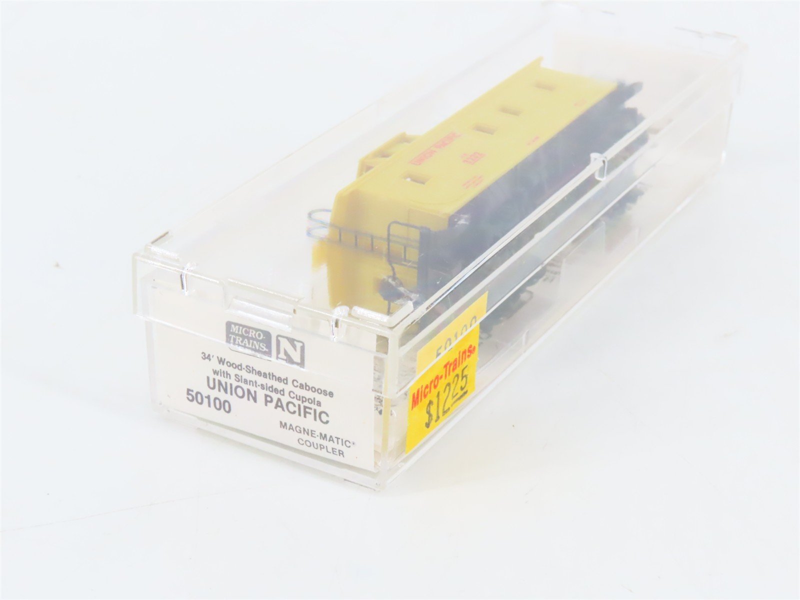 N Scale Micro-Trains 50100 UP Union Pacific 34' Wood-Sheathed Caboose 3232 RTR