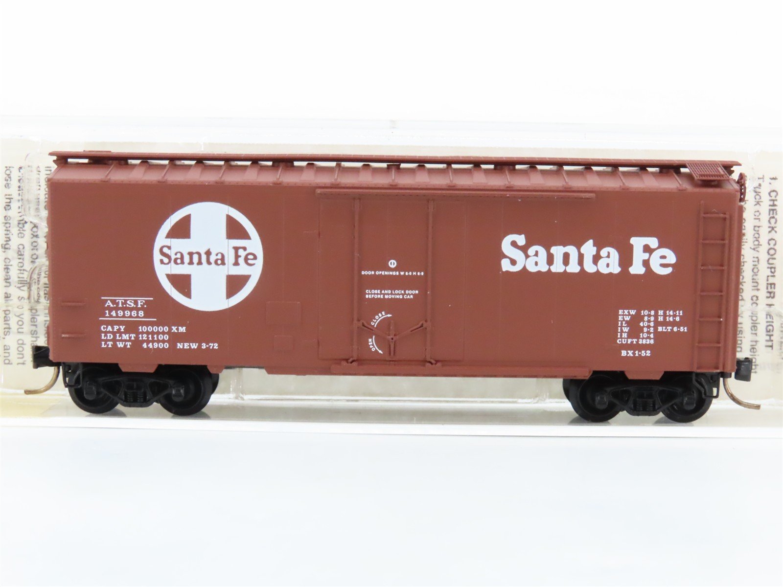 N Scale Micro-Trains 21110 ATSF Santa Fe 40' Box Car 149968 RTR