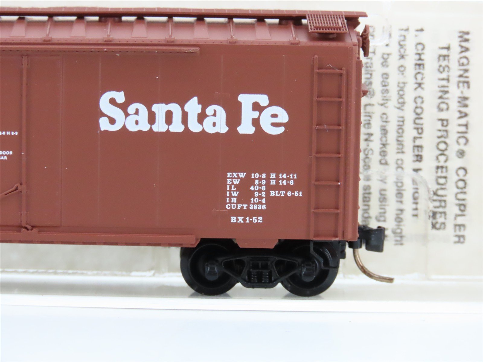 N Scale Micro-Trains 21110 ATSF Santa Fe 40' Box Car 149968 RTR
