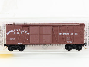 N Scale Micro-Trains MTL 29030 NP Northern Pacific 40' Box Car 8006 RTR