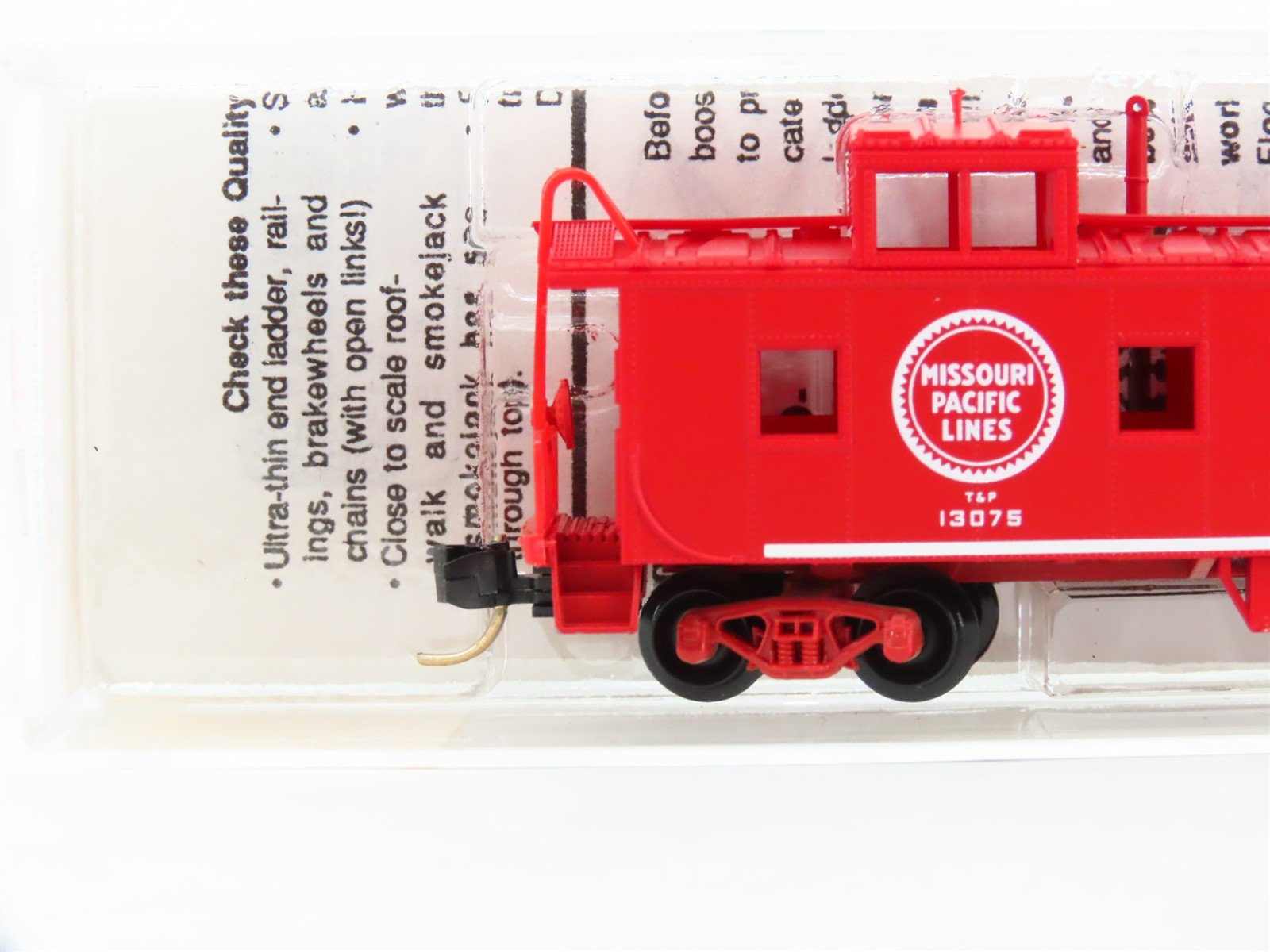 N Scale Micro-Trains 100020 MP Missouri Pacific 36' Caboose 13075 RTR