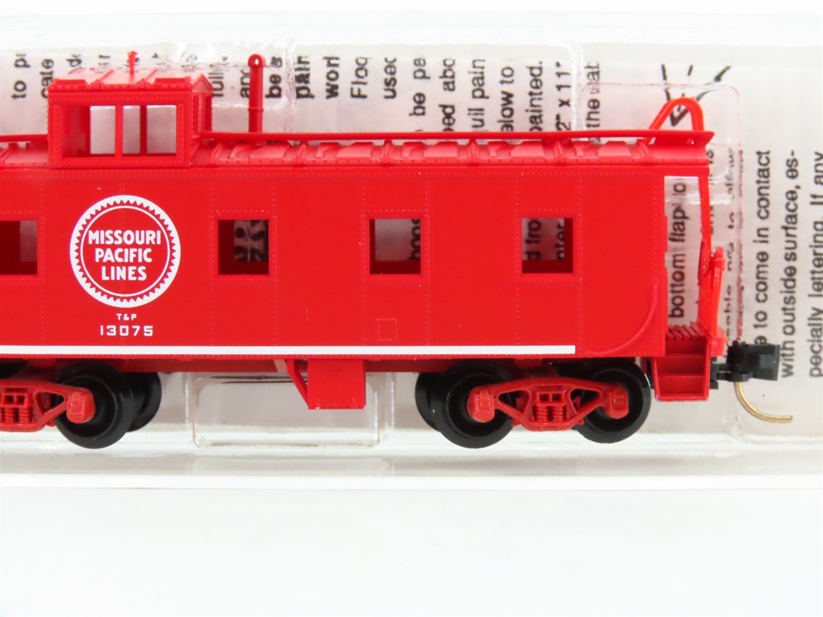 N Scale Micro-Trains 100020 MP Missouri Pacific 36' Caboose 13075 RTR
