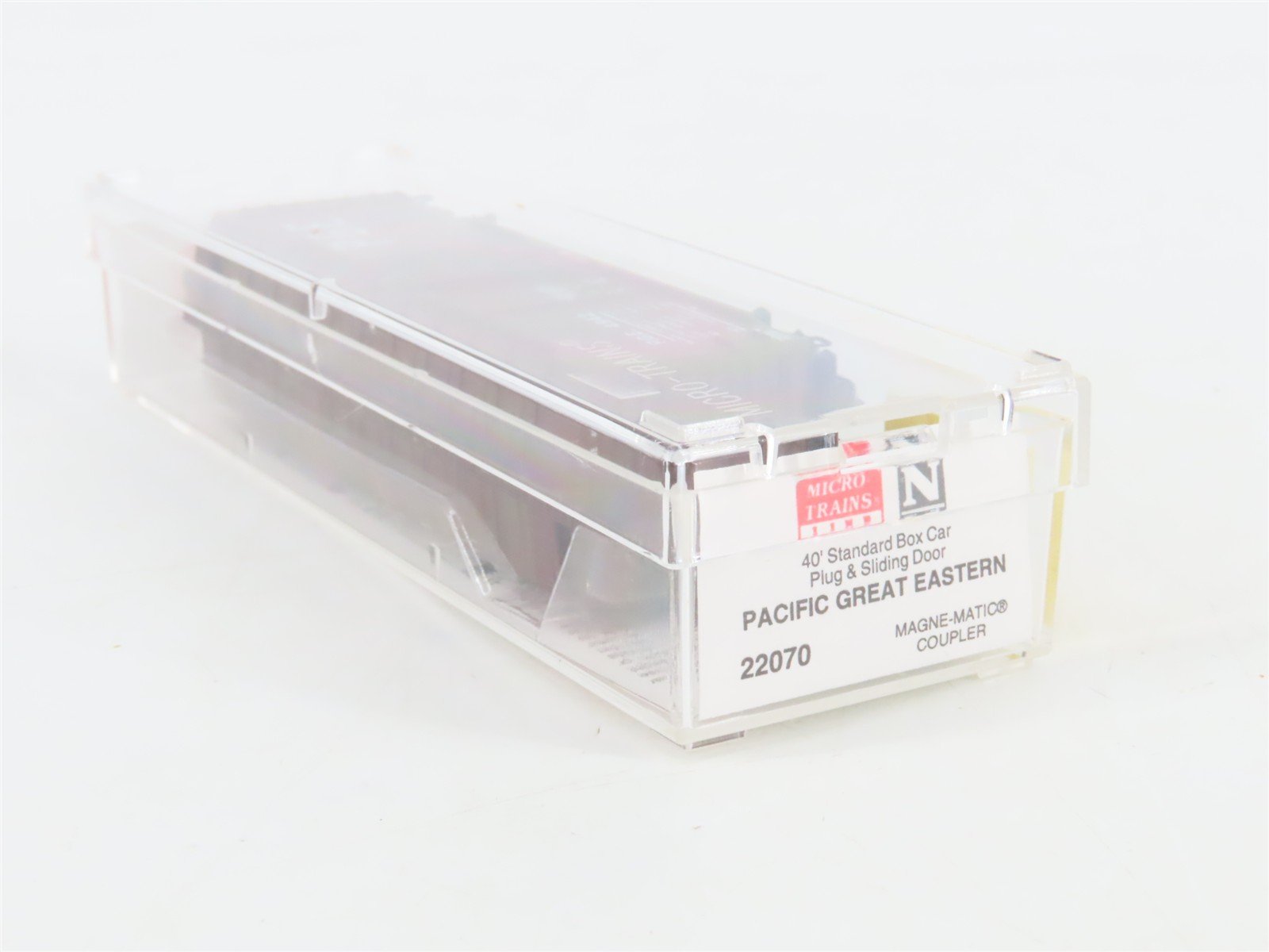 N Scale Micro-Trains 22070 PGE Pacific Great Eastern 40' Box Car 4942 RTR