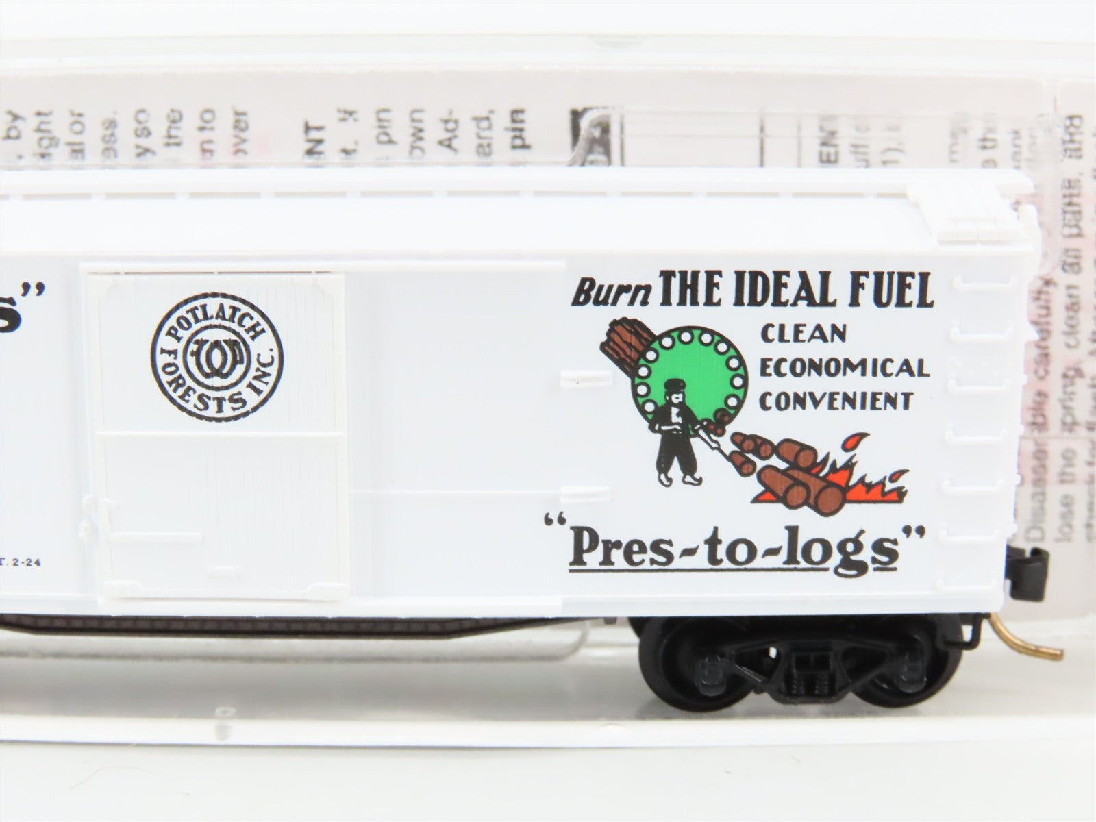 N Scale Micro-Trains 42060 PFI Potlatch Forests Inc. 40' Box Car 424 RTR