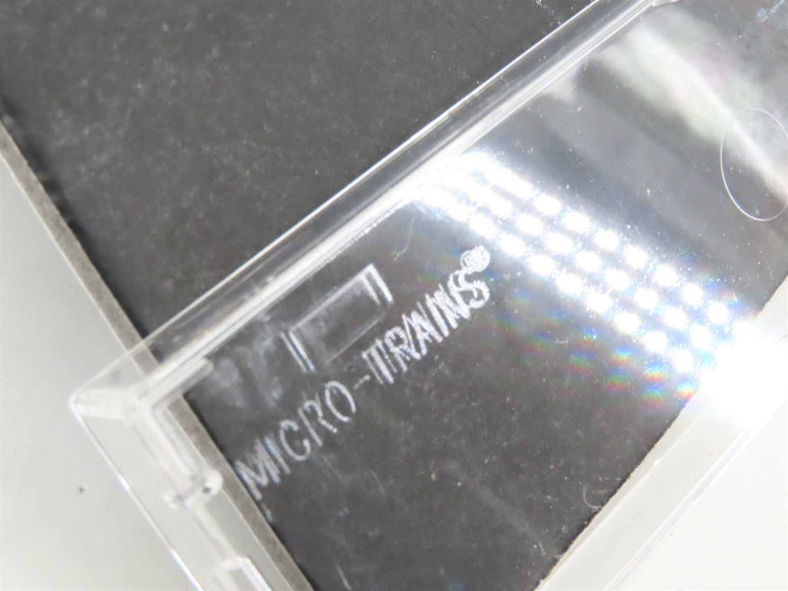 N Scale Micro-Trains 25550/1 CSXT CSX Transportation 50' Rib Side Box Car RTR