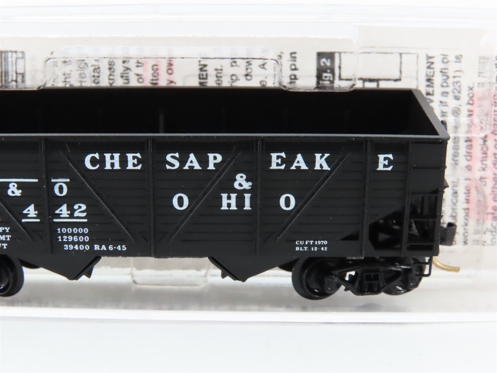 N Scale Micro-Trains 57070 C&O Chesapeake & Ohio 33' 2-Bay Hopper 55442 RTR