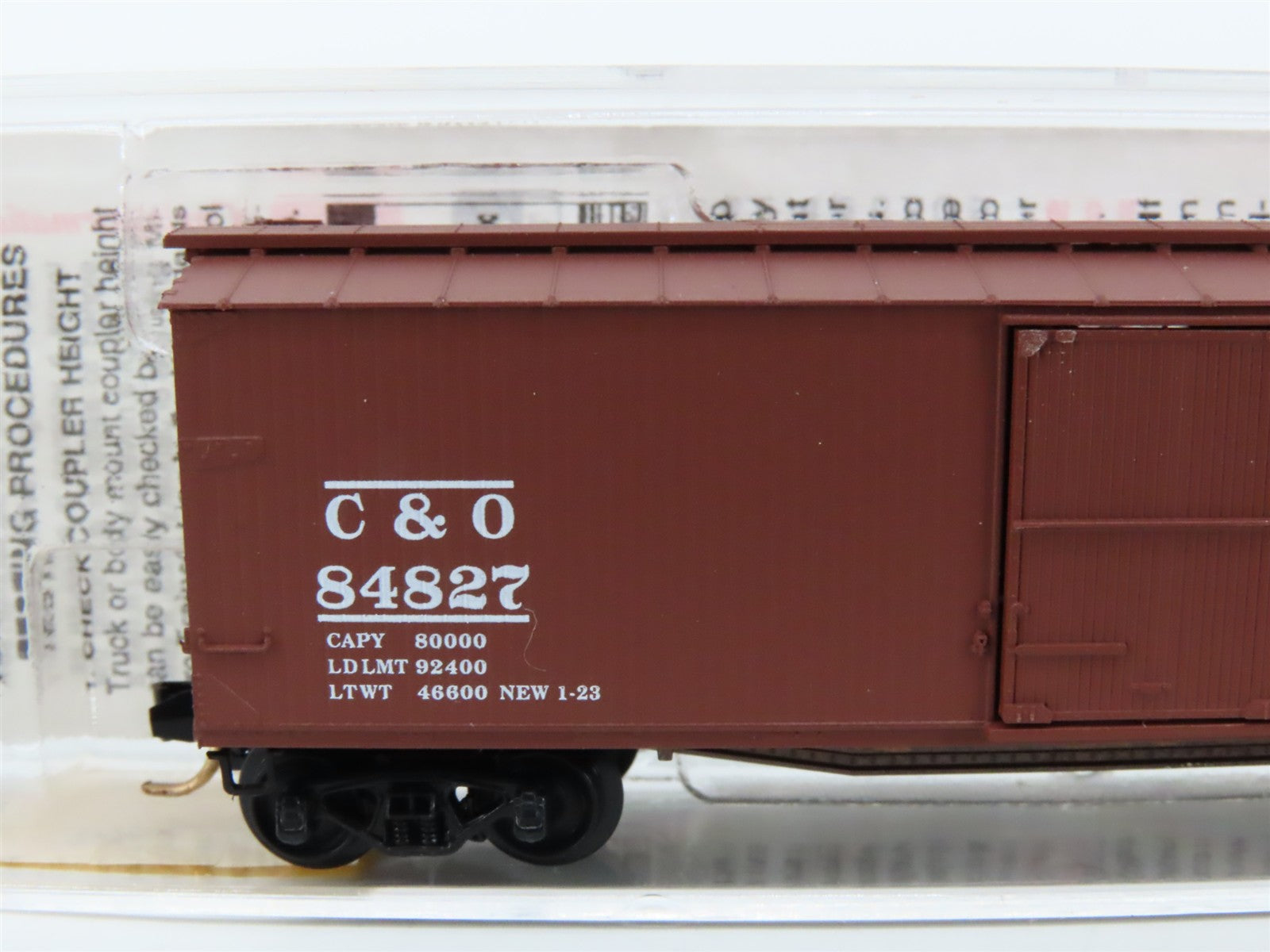 N Scale Micro-Trains 39170 C&O Chesapeake & Ohio 40' Box Car 84827 RTR