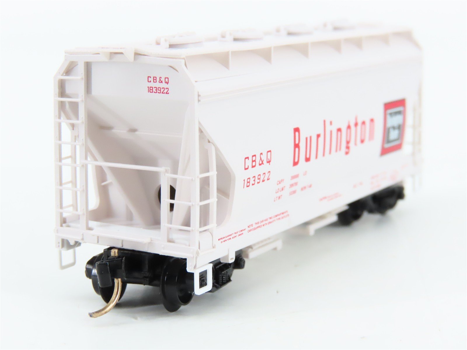 N Scale Micro-Trains 92070 Chicago, Burlington & Quincy 2-Bay Covered Hopper RTR