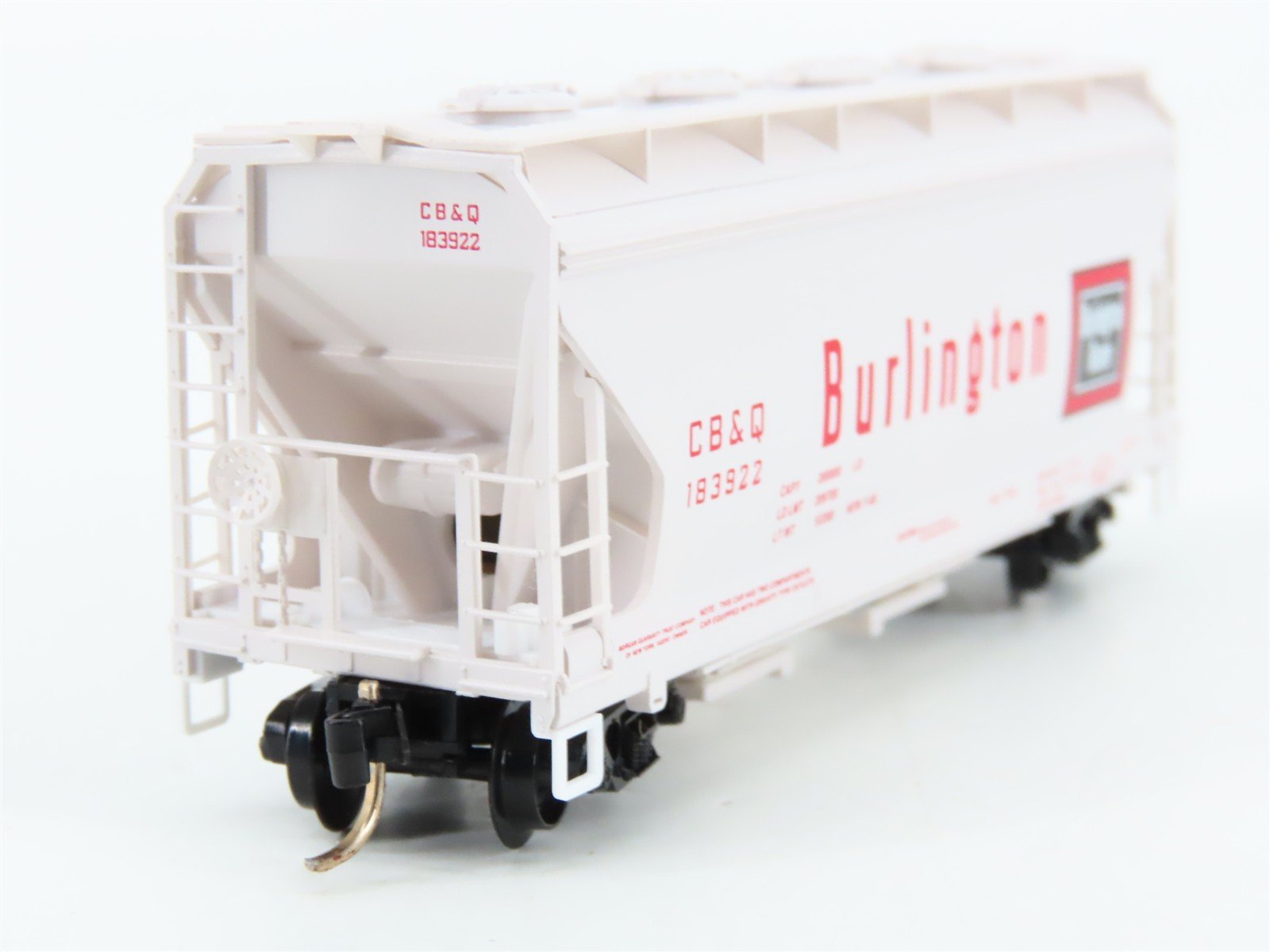 N Scale Micro-Trains 92070 Chicago, Burlington & Quincy 2-Bay Covered Hopper RTR
