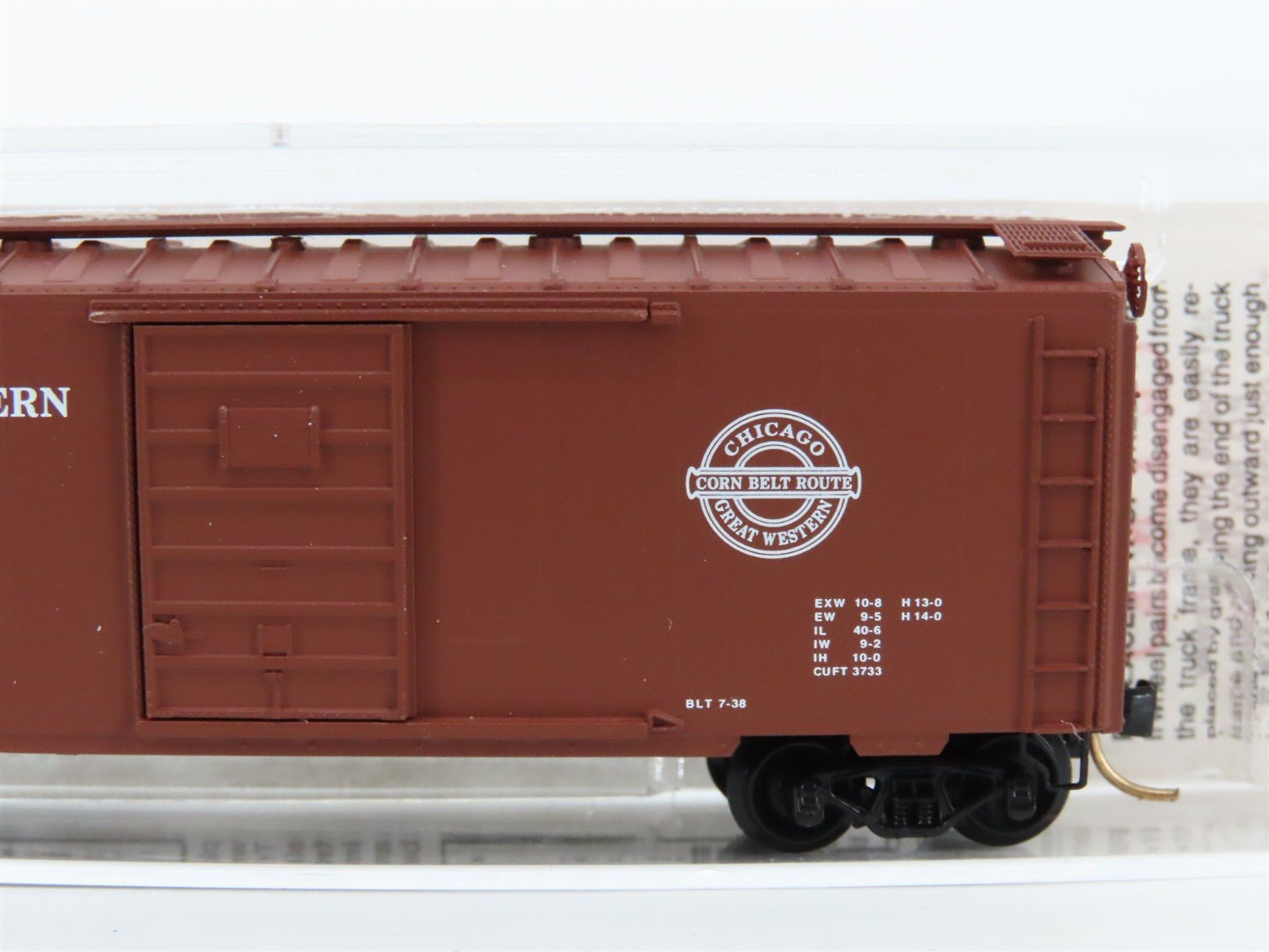 N Scale Micro-Trains 20950 CGW Chicago Great Western 40' Box Car 90017 RTR
