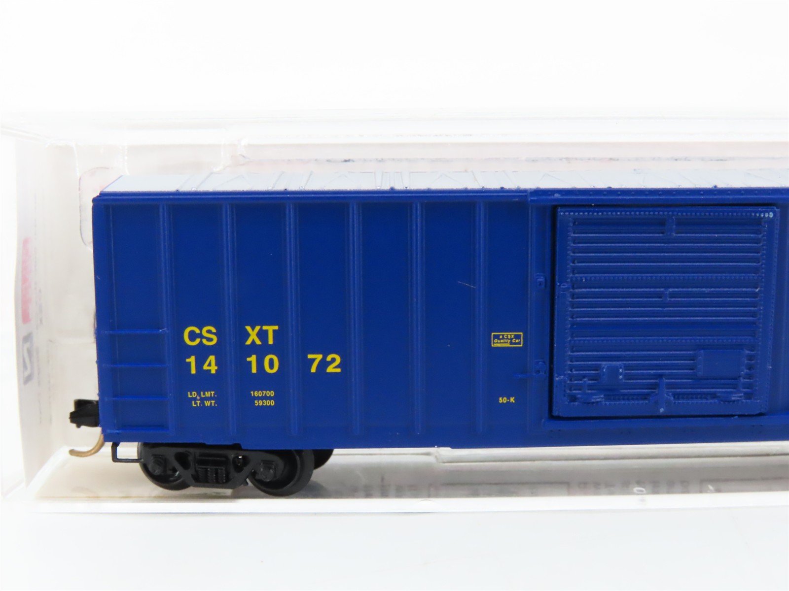 N Scale Micro-Trains 25550/2 CSX 50' 50' Rib Side Box Car, Single Door RTR