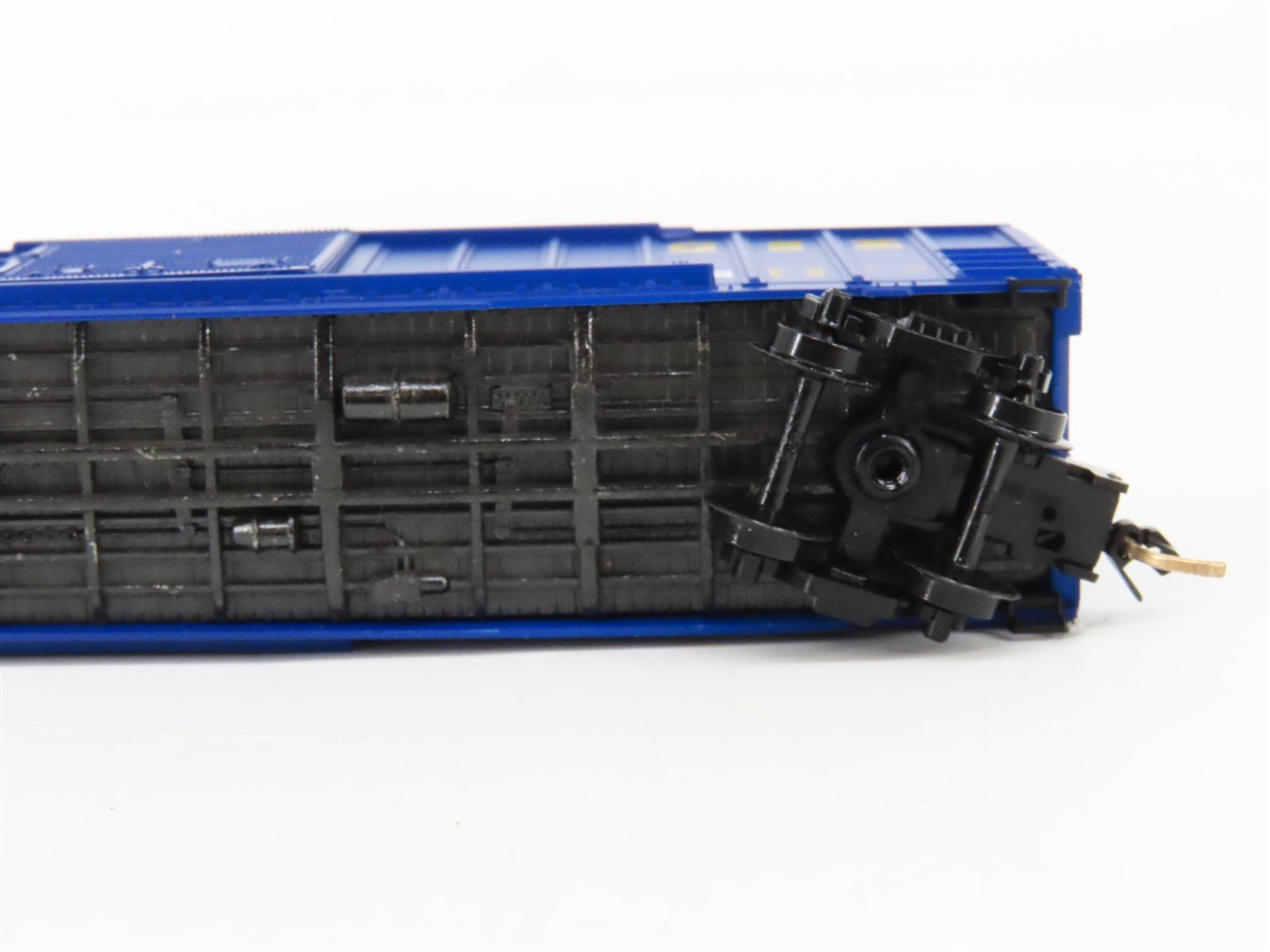N Scale Micro-Trains 25550/2 CSX 50' 50' Rib Side Box Car, Single Door RTR