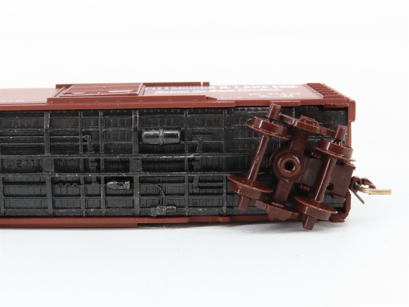 N Scale Micro-Trains 20410 P&LE Pittsburgh & Lake Erie 40' Box Car 20375 RTR