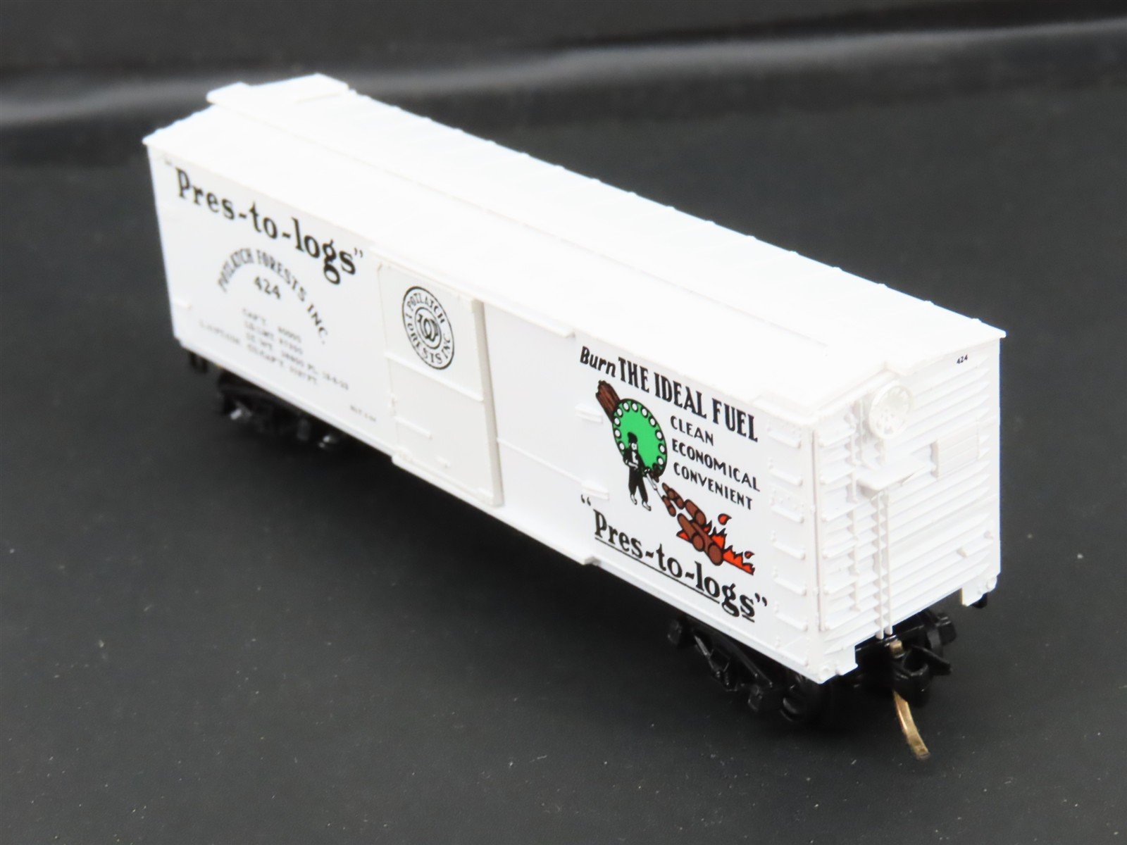 N Scale Micro-Trains 42060 PFI Potlatch Forests Inc. 40' Box Car 424 RTR