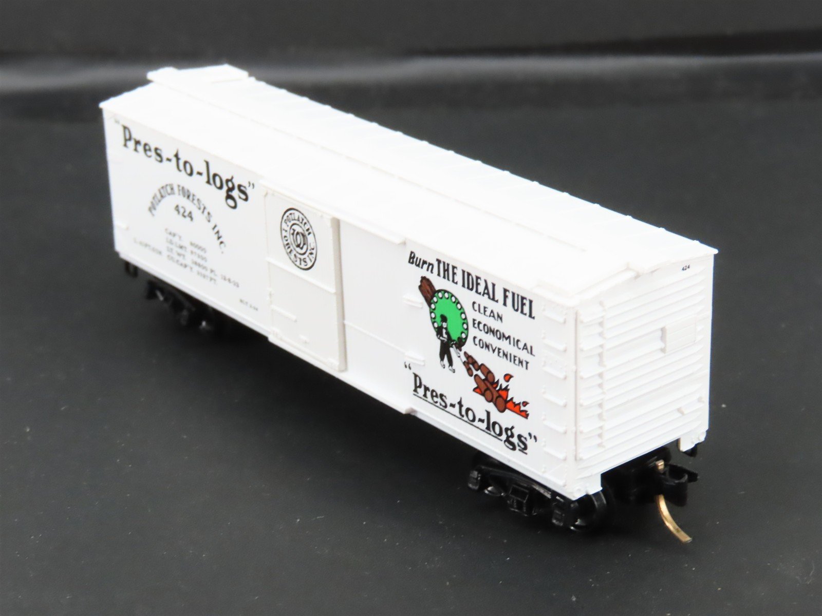 N Scale Micro-Trains 42060 PFI Potlatch Forests Inc. 40' Box Car 424 RTR