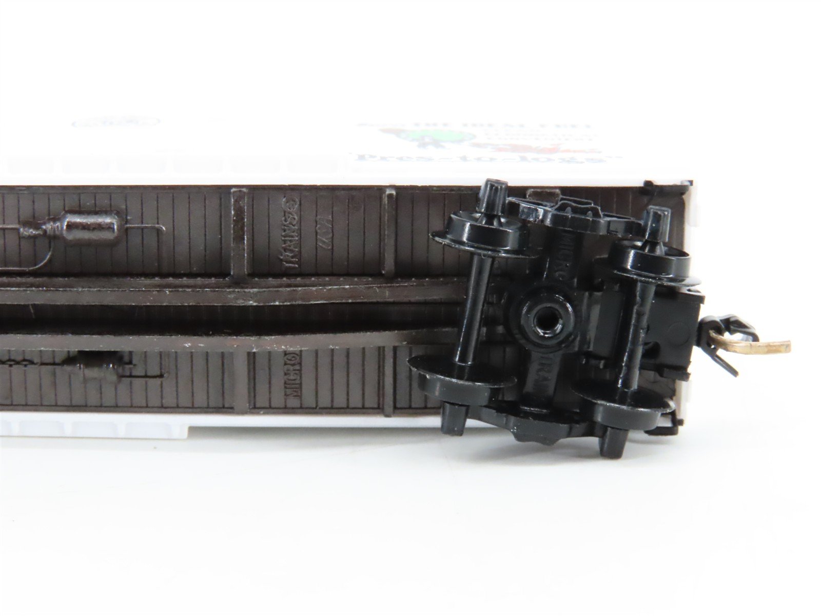 N Scale Micro-Trains 42060 PFI Potlatch Forests Inc. 40' Box Car 424 RTR