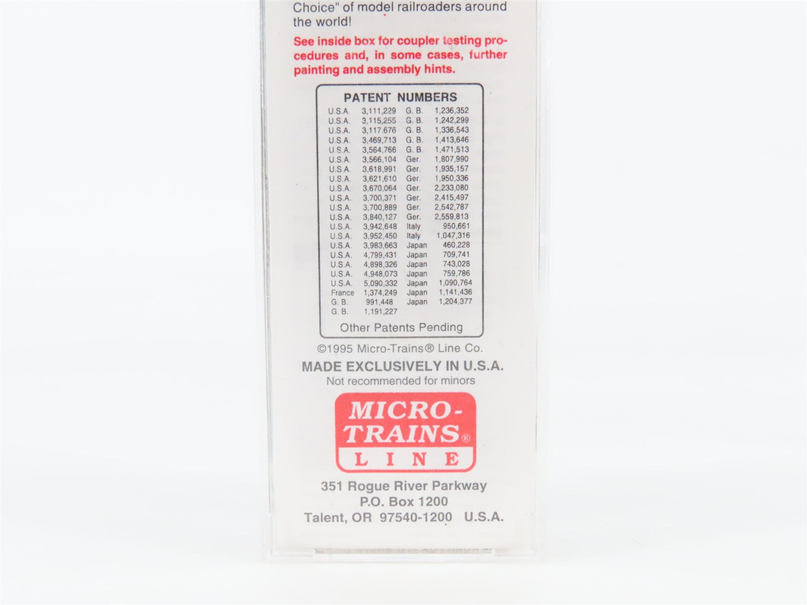 N Scale Micro-Trains 93030 NYC New York Central 3-Bay Covered Hopper 886025 RTR