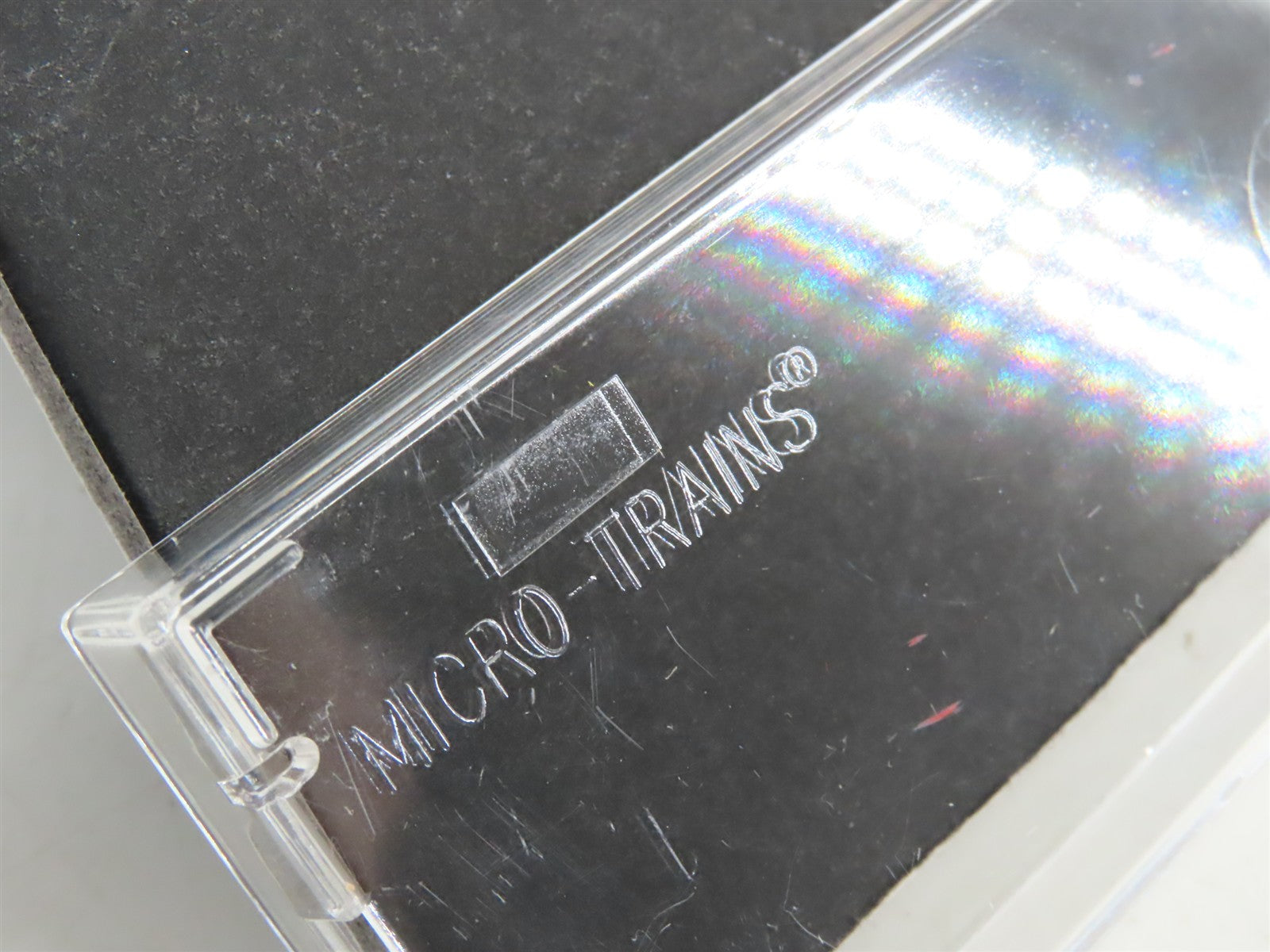 N Scale Micro-Trains 20206 CN Canadian National 40' Box Car 521995 RTR
