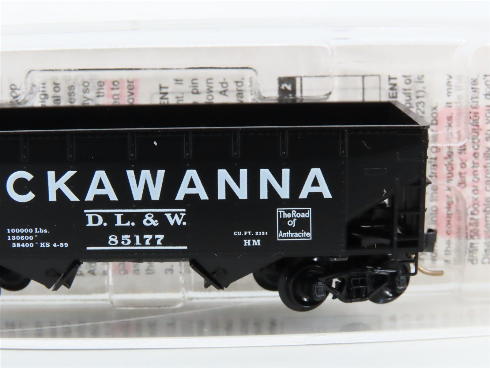 N Scale Micro-Trains 55360 Delaware, Lackawanna & Western 33' 2-Bay Hopper RTR