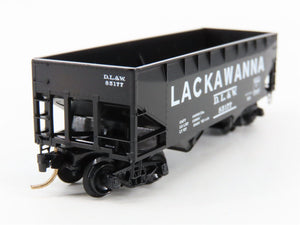 N Scale Micro-Trains 55360 Delaware, Lackawanna & Western 33' 2-Bay Hopper RTR