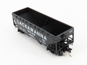 N Scale Micro-Trains 55360 Delaware, Lackawanna & Western 33' 2-Bay Hopper RTR