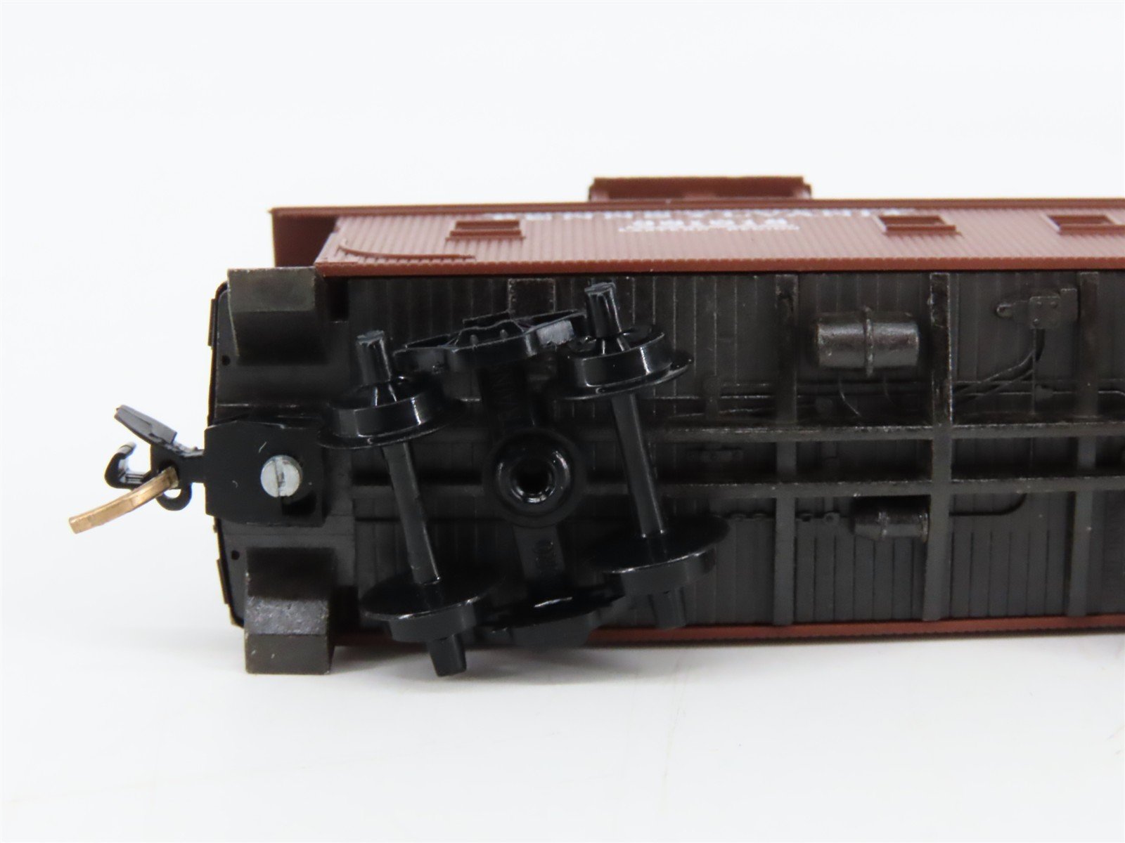 N Scale Micro-Trains 51160 PRR Pennsylvania 34' Wood Sheathed Caboose 981618 RTR