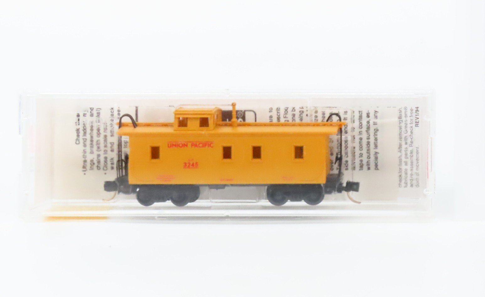 N Scale Micro-Trains 50100 UP Union Pacific 34' Caboose 3245 RTR