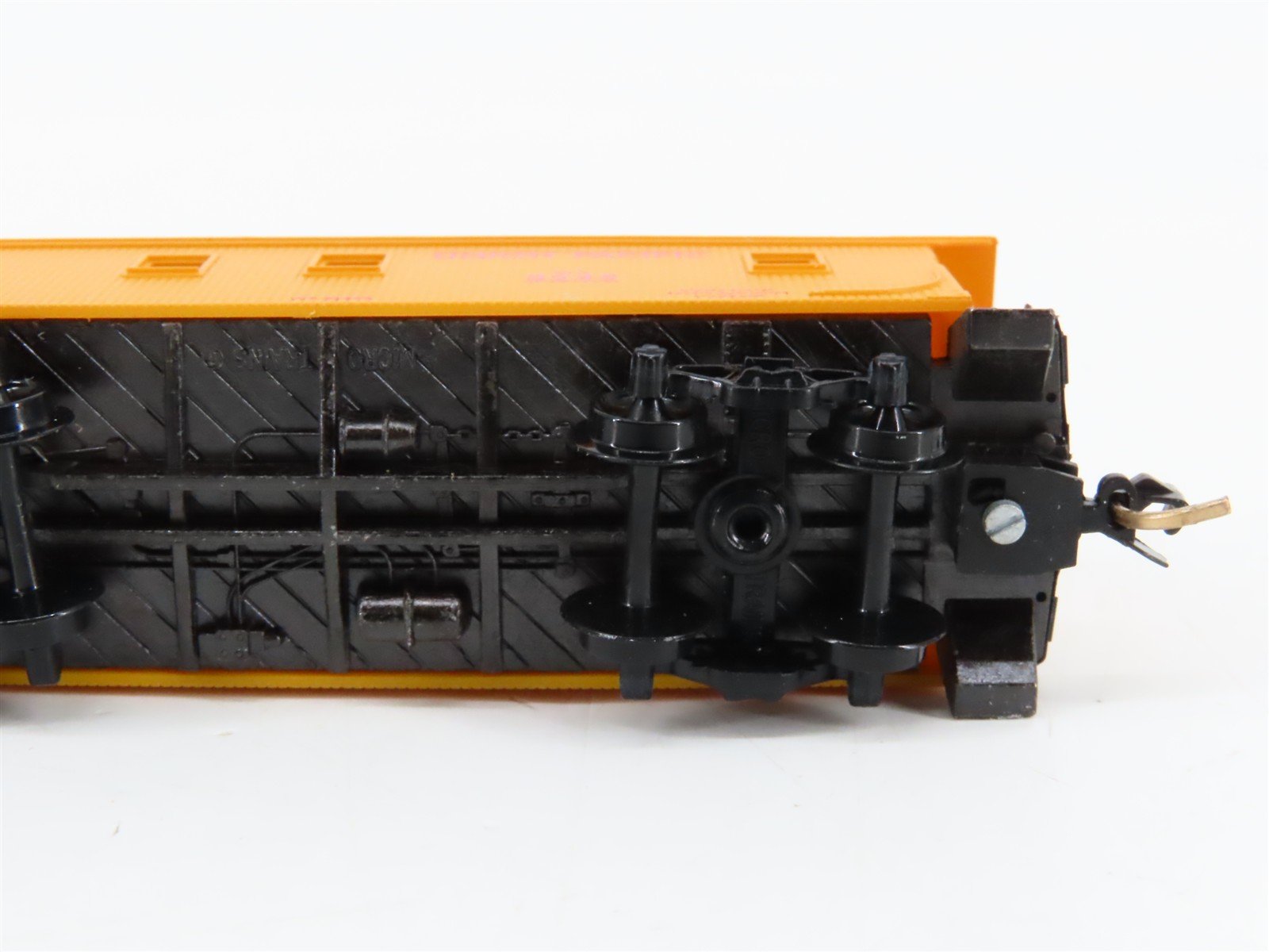 N Scale Micro-Trains 50100 UP Union Pacific 34' Caboose 3245 RTR